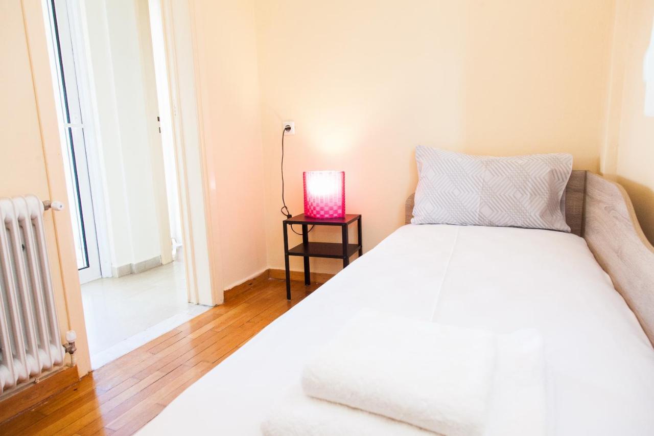 Ferienwohnung Bright Apt. With Lovely View In Lycabettus! Athen Exterior foto